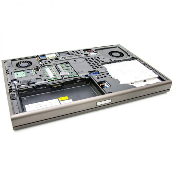 dell-precision-m4700-inside